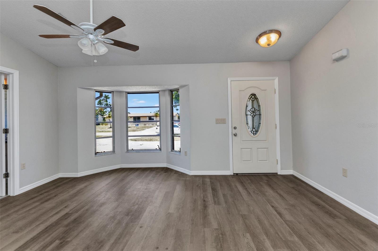 Image 12 of 41 For 428 Briarwood Road