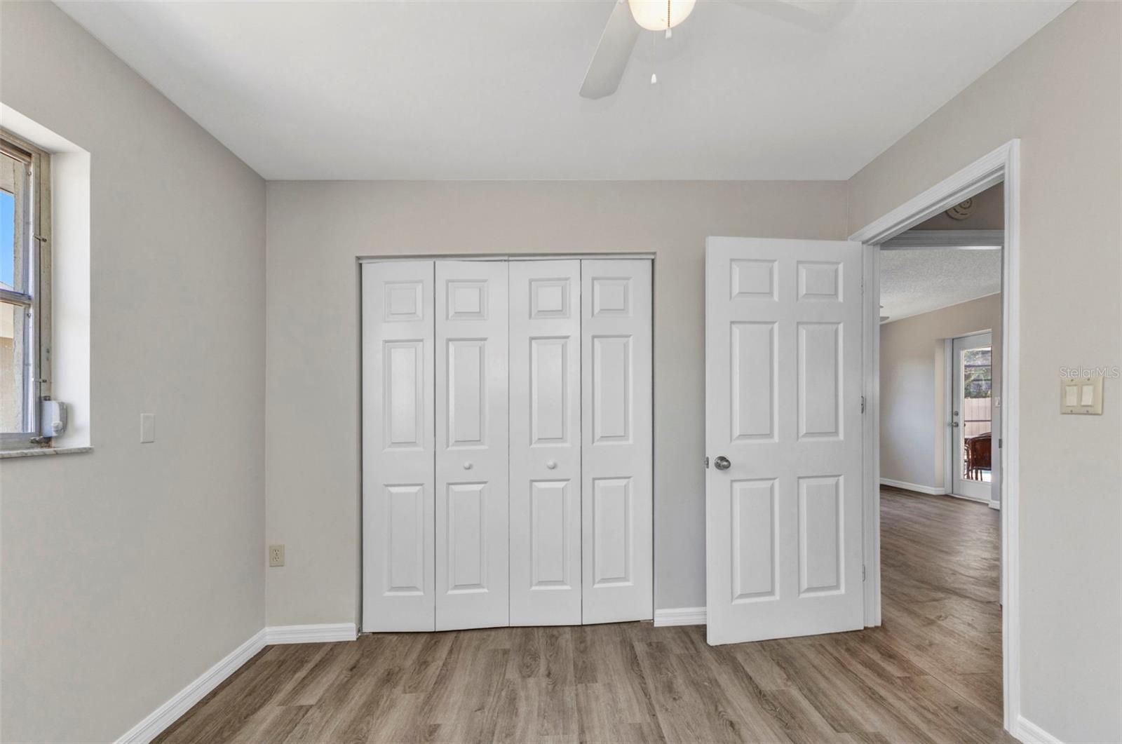 Image 26 of 41 For 428 Briarwood Road