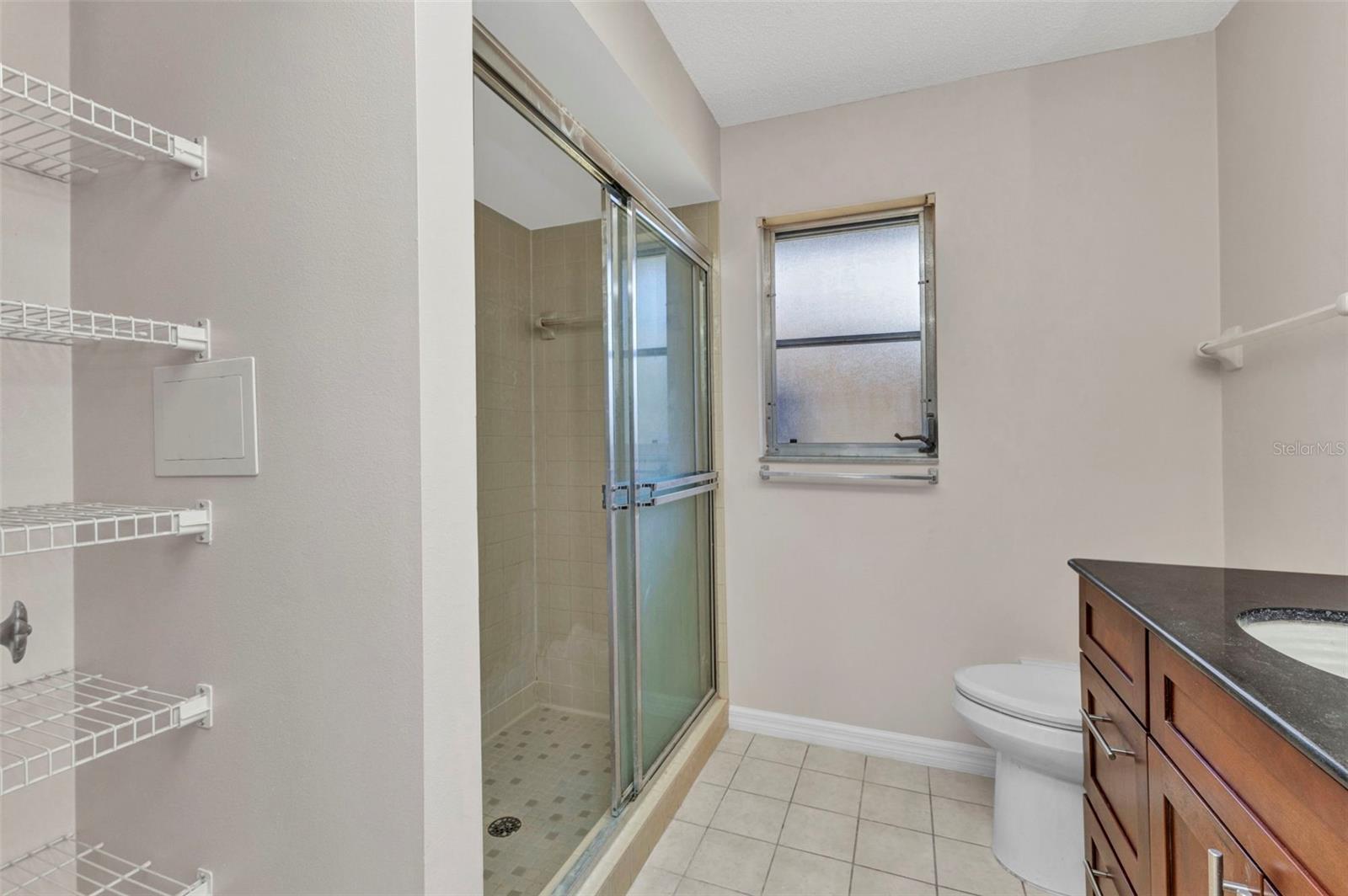 Image 33 of 41 For 428 Briarwood Road