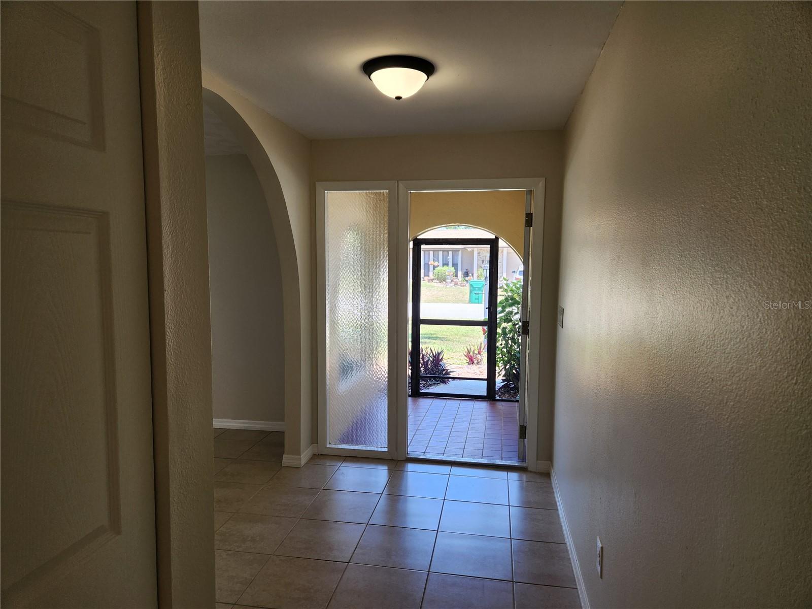Image 16 of 61 For 21035 Exmore Ave