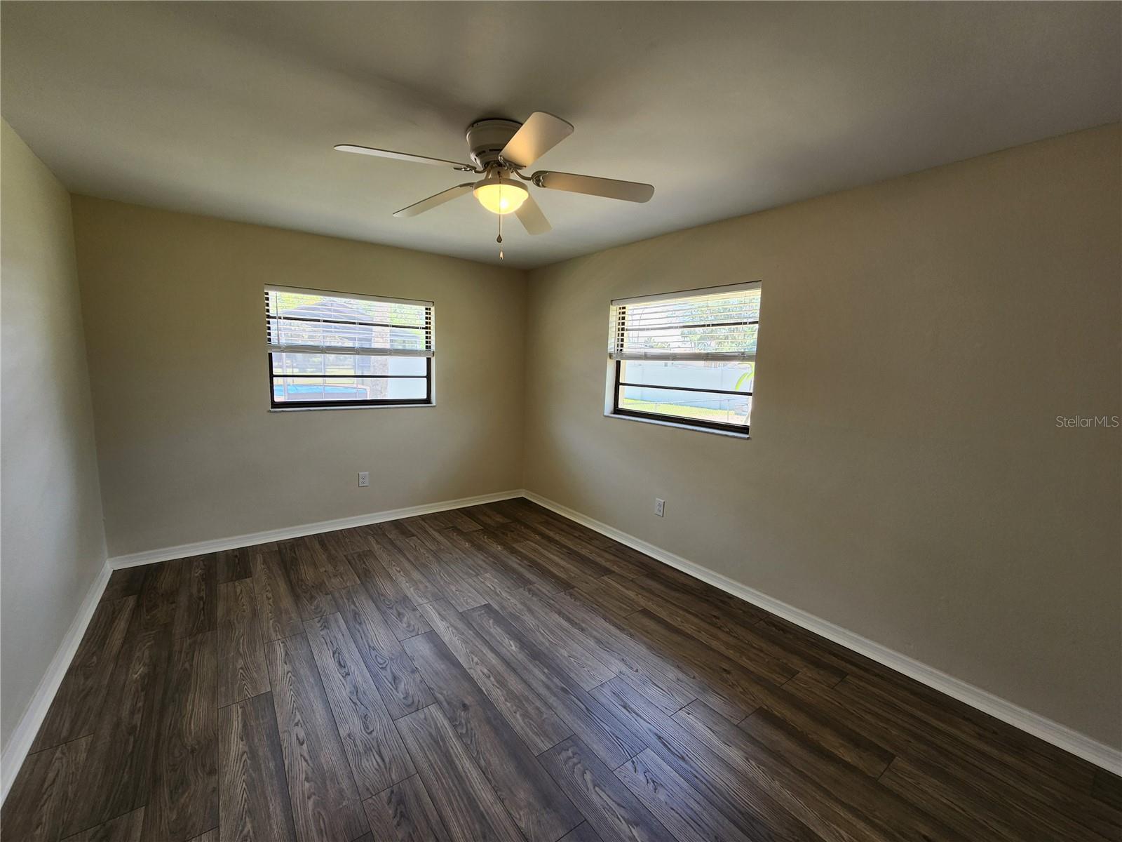Image 41 of 61 For 21035 Exmore Ave