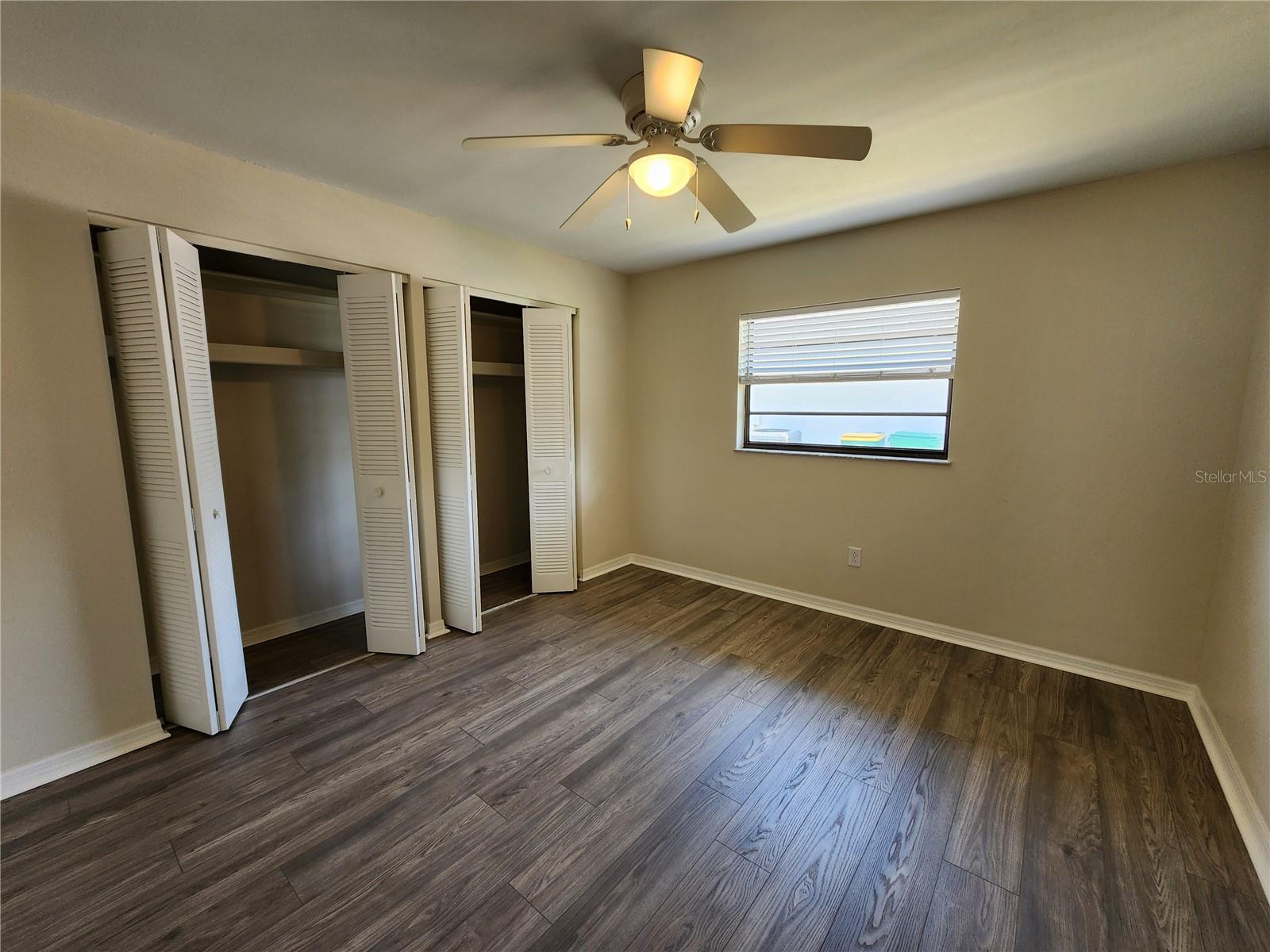 Image 47 of 61 For 21035 Exmore Ave