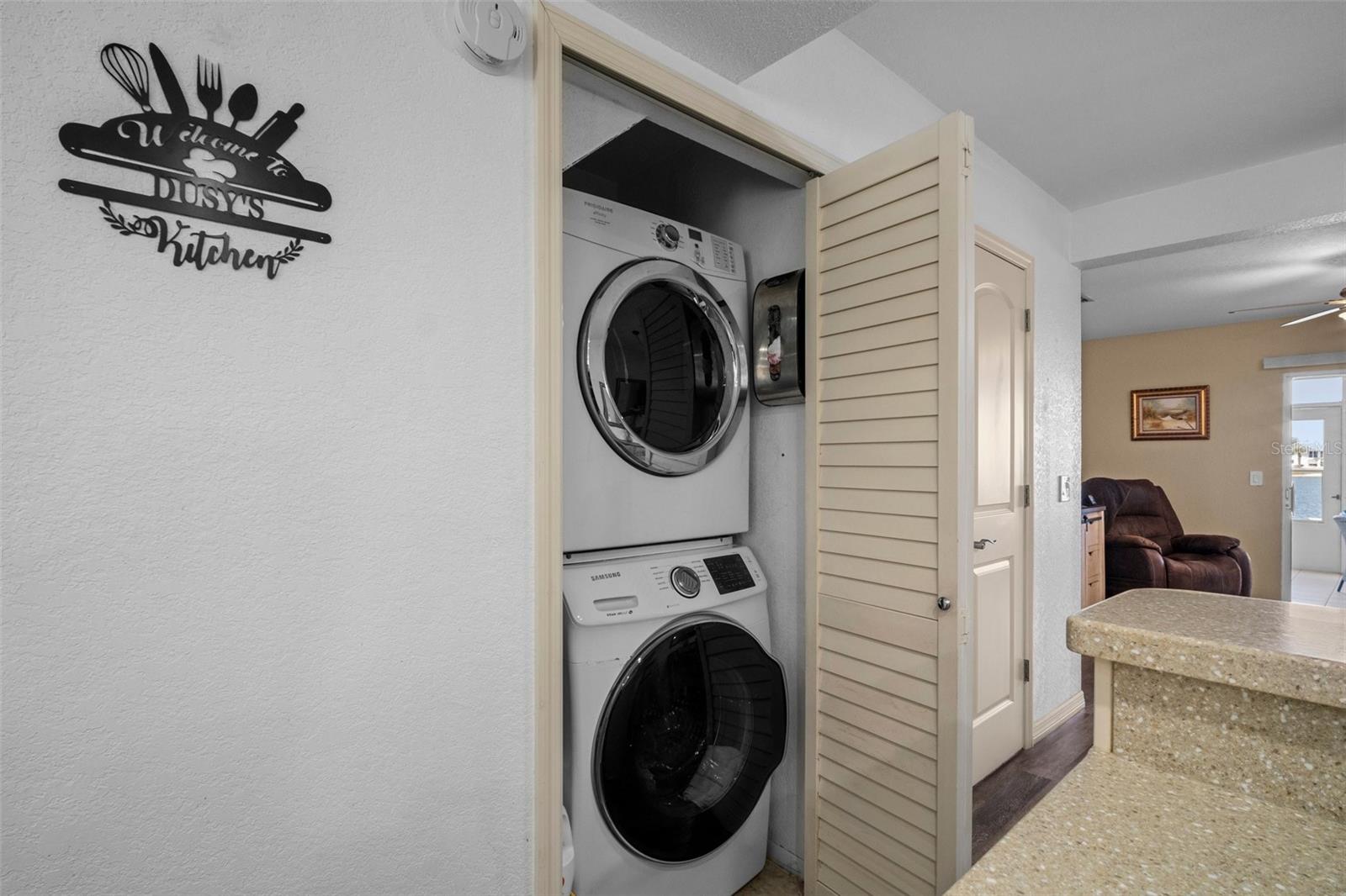 Image 19 of 35 For 26290 Rampart Boulevard D