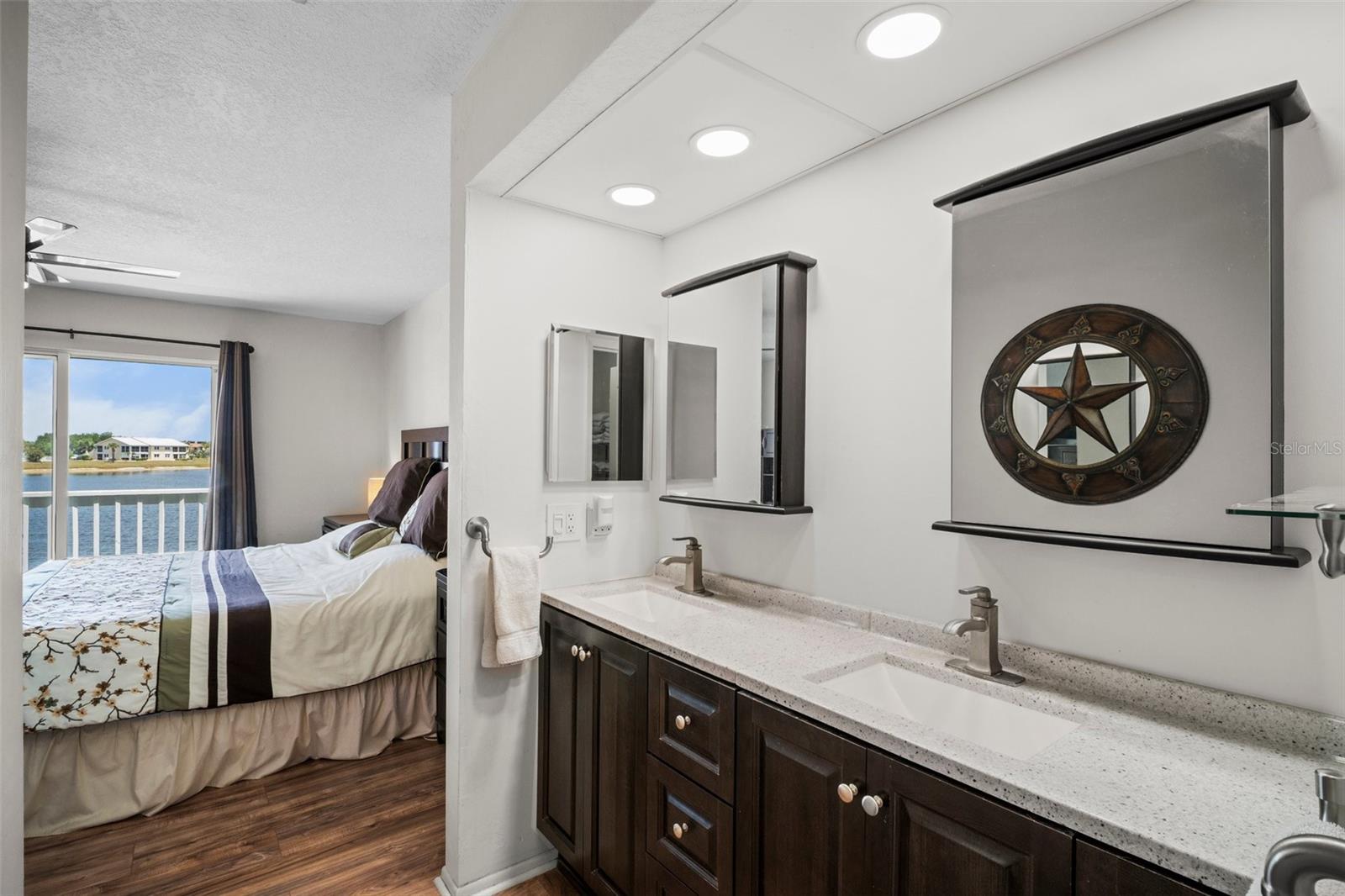 Image 25 of 35 For 26290 Rampart Boulevard D