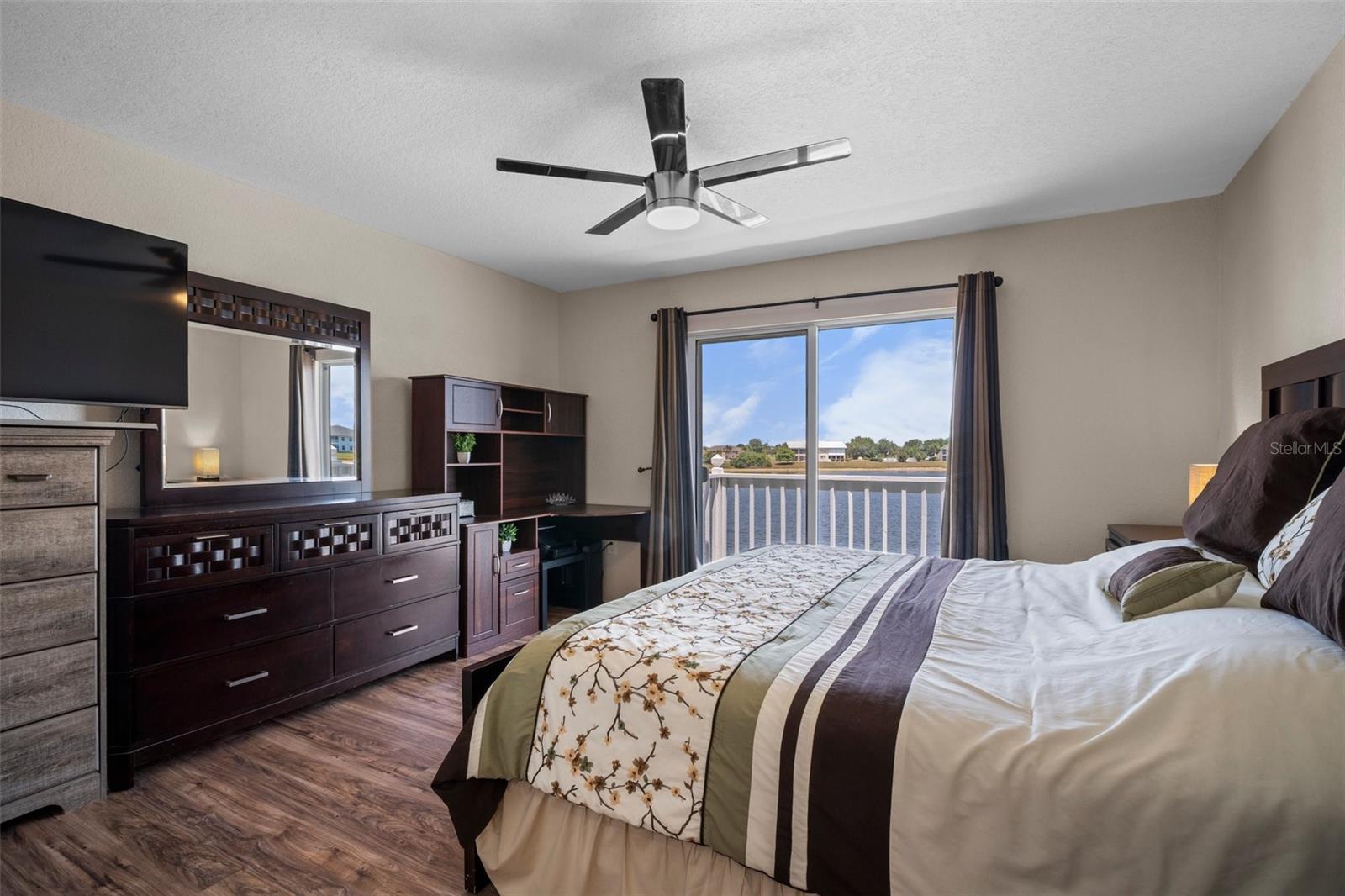 Image 26 of 35 For 26290 Rampart Boulevard D
