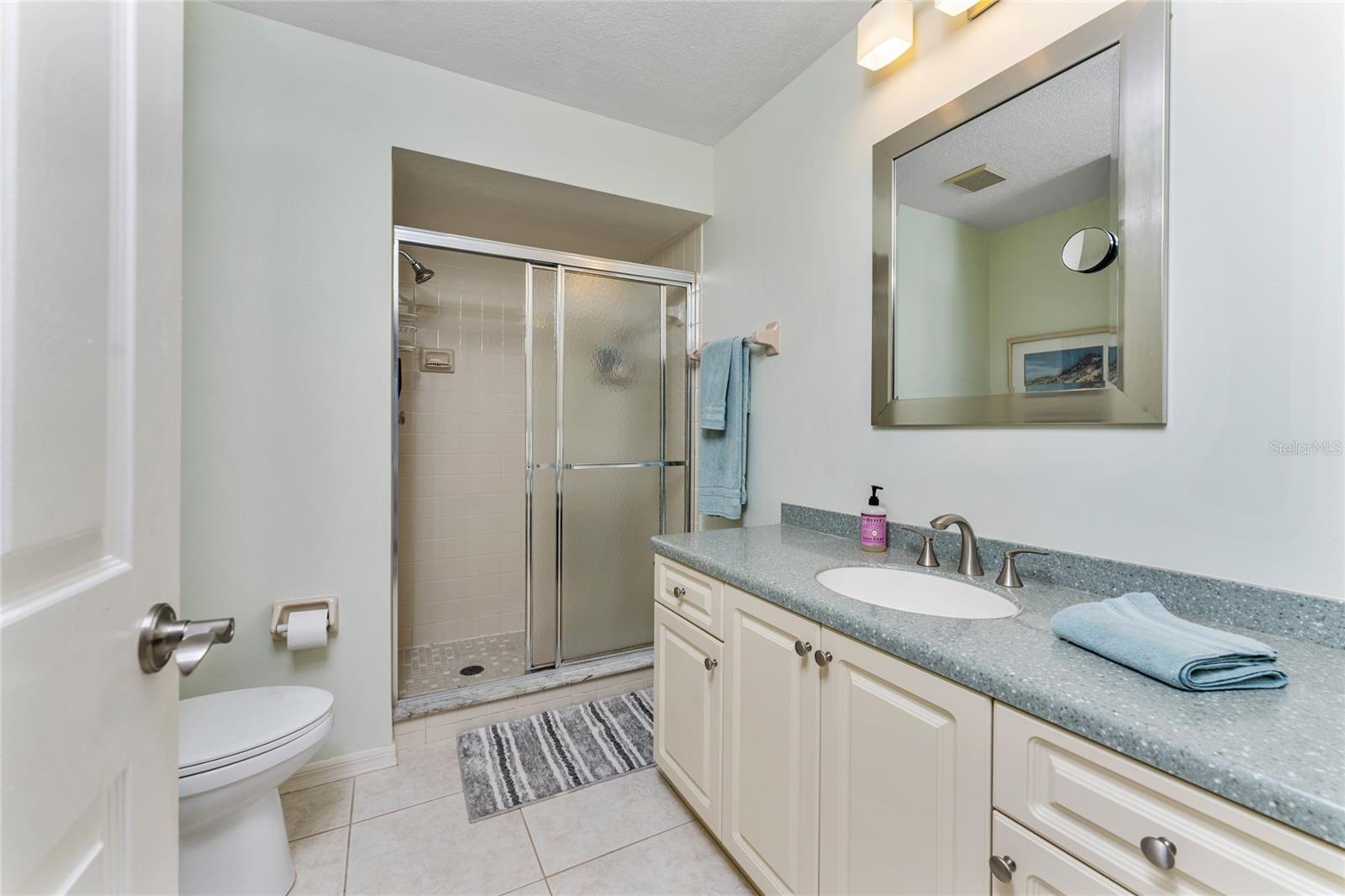 Image 14 of 21 For 347 Coldeway Drive G6