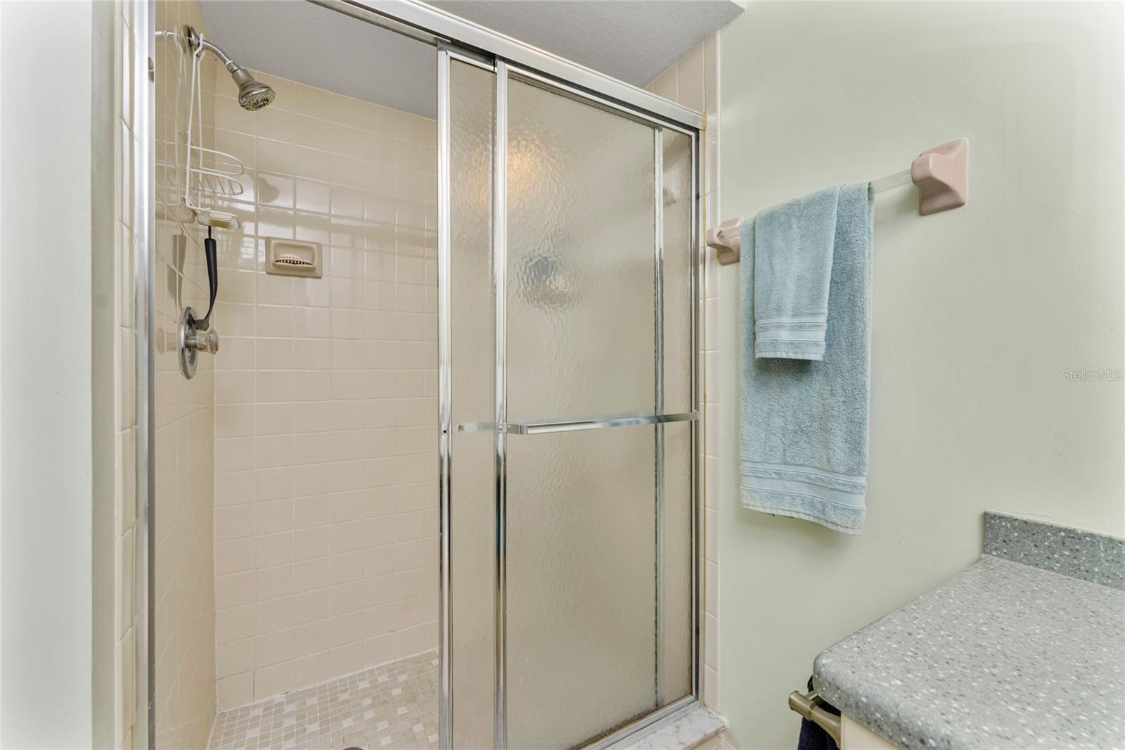 Image 15 of 21 For 347 Coldeway Drive G6