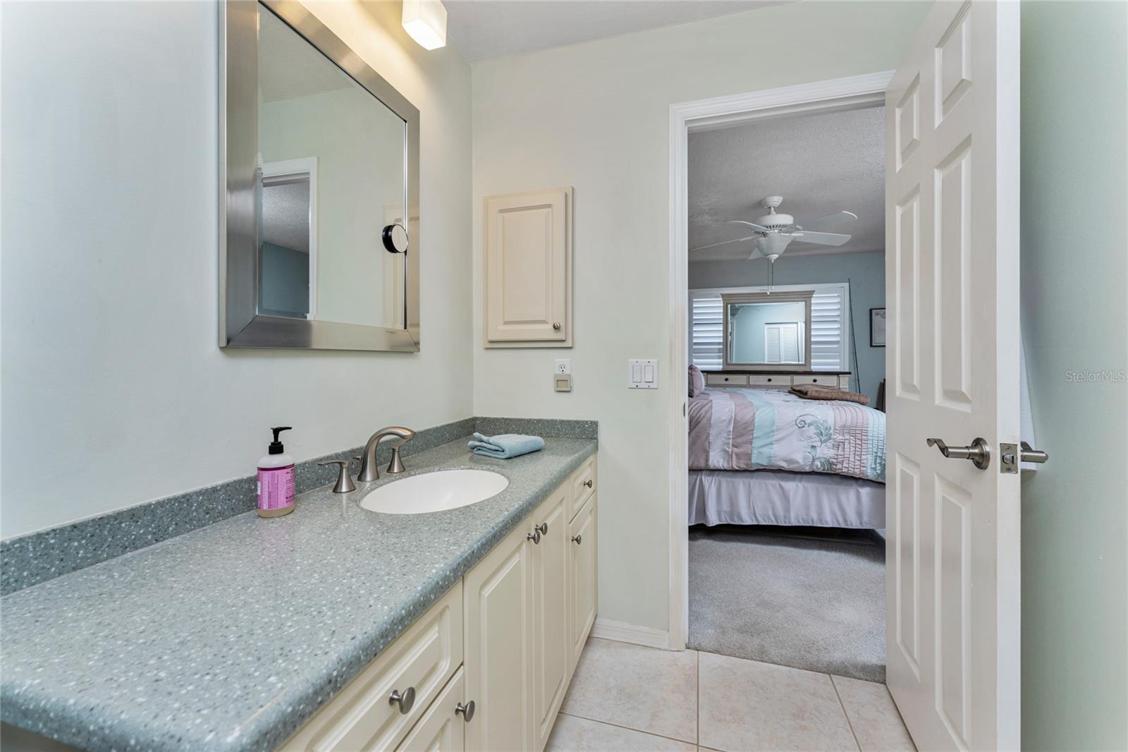 Image 16 of 21 For 347 Coldeway Drive G6
