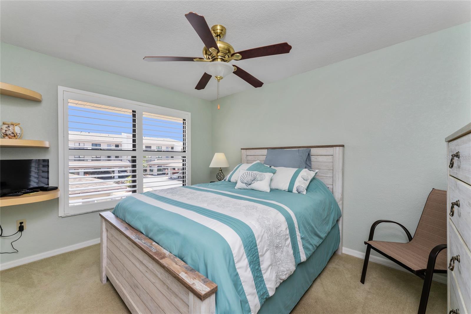 Image 17 of 21 For 347 Coldeway Drive G6