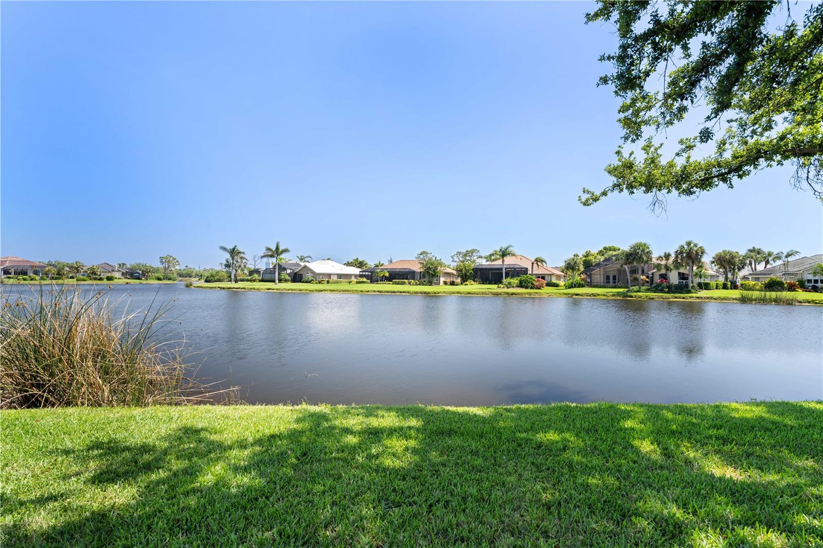 Image 11 of 71 For 13761 Long Lake Lane