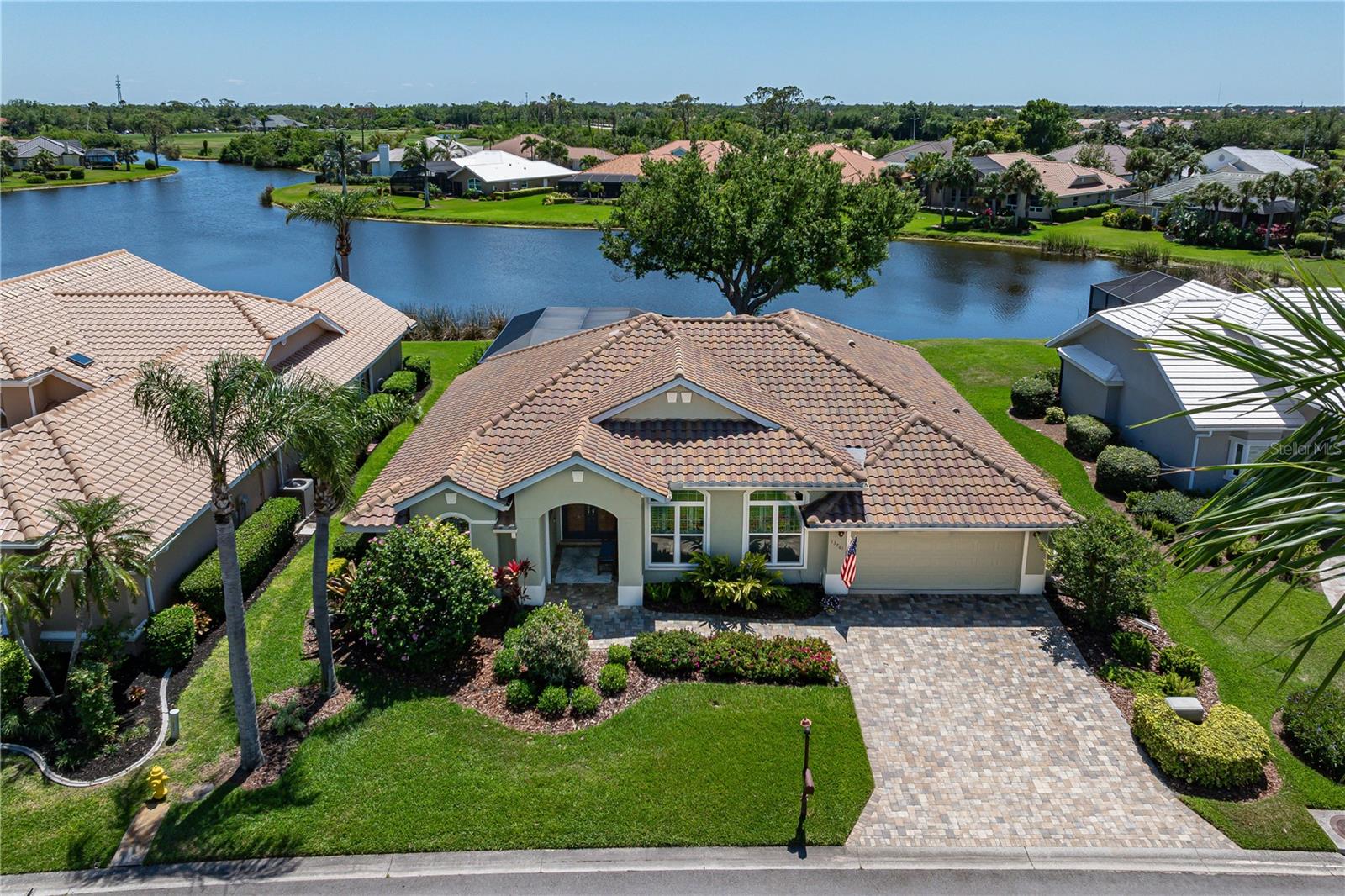 Image 2 of 71 For 13761 Long Lake Lane
