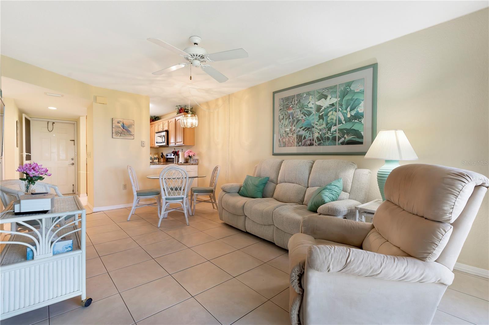 Image 19 of 43 For 3221 White Ibis Court D2