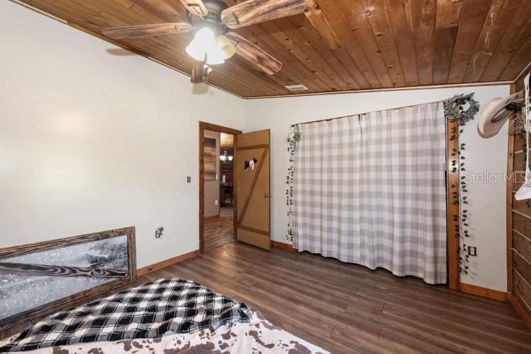 Image 11 of 33 For 47350 Bermont Road