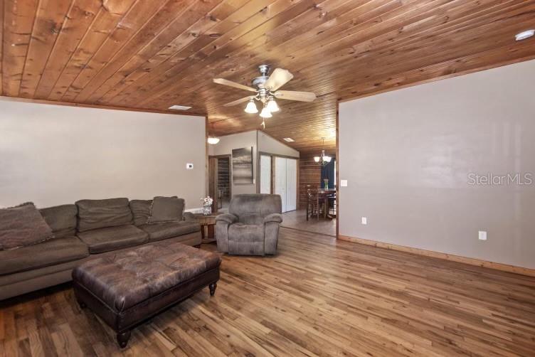 Image 14 of 33 For 47350 Bermont Road