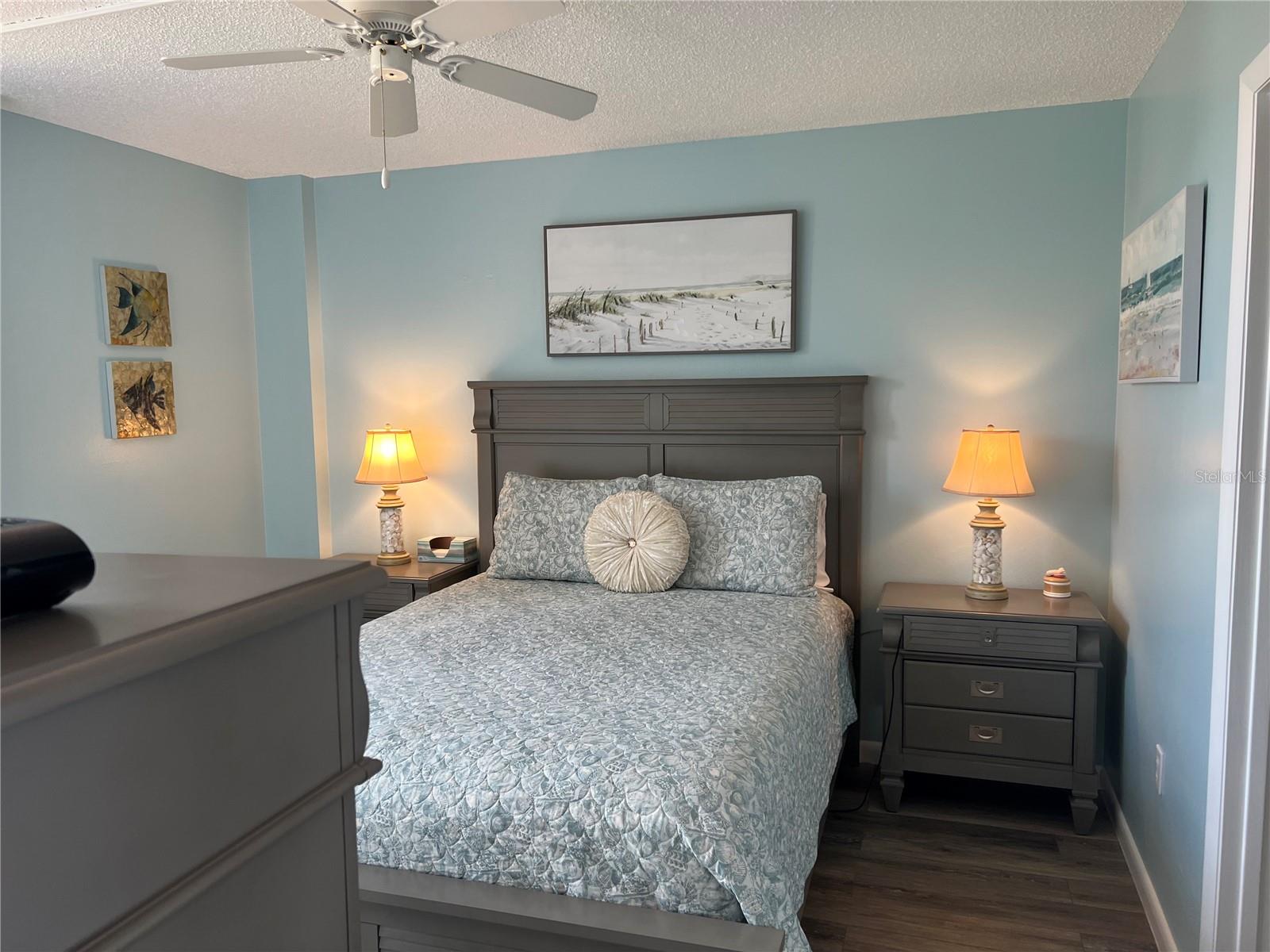Image 11 of 39 For 21405 Olean Boulevard 531