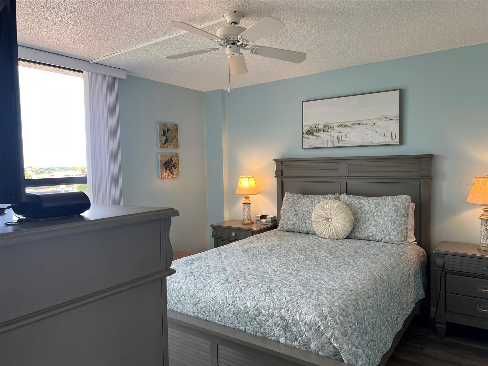Image 13 of 39 For 21405 Olean Boulevard 531