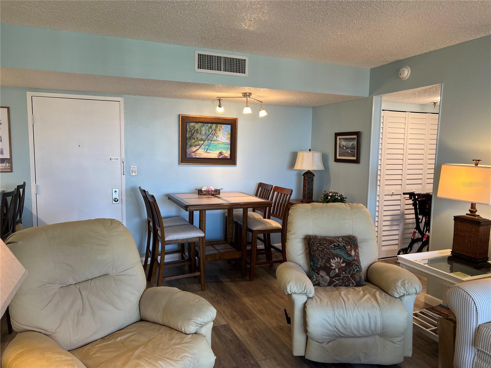 Image 19 of 39 For 21405 Olean Boulevard 531