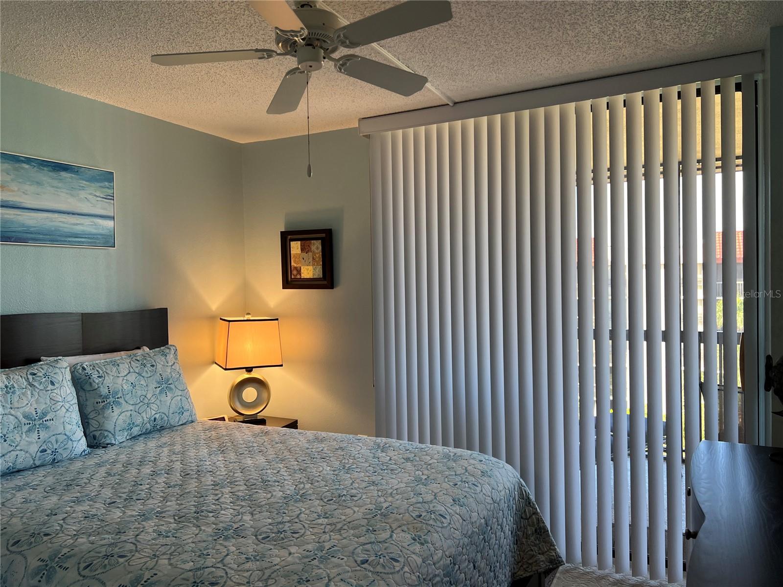 Image 21 of 39 For 21405 Olean Boulevard 531