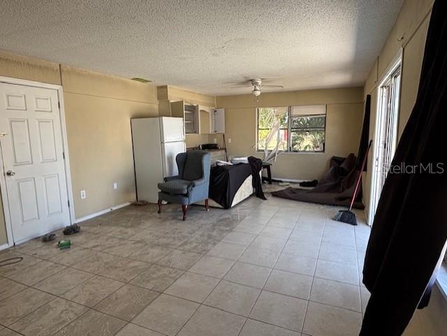 Image 11 of 28 For 3538 Pinetree Street