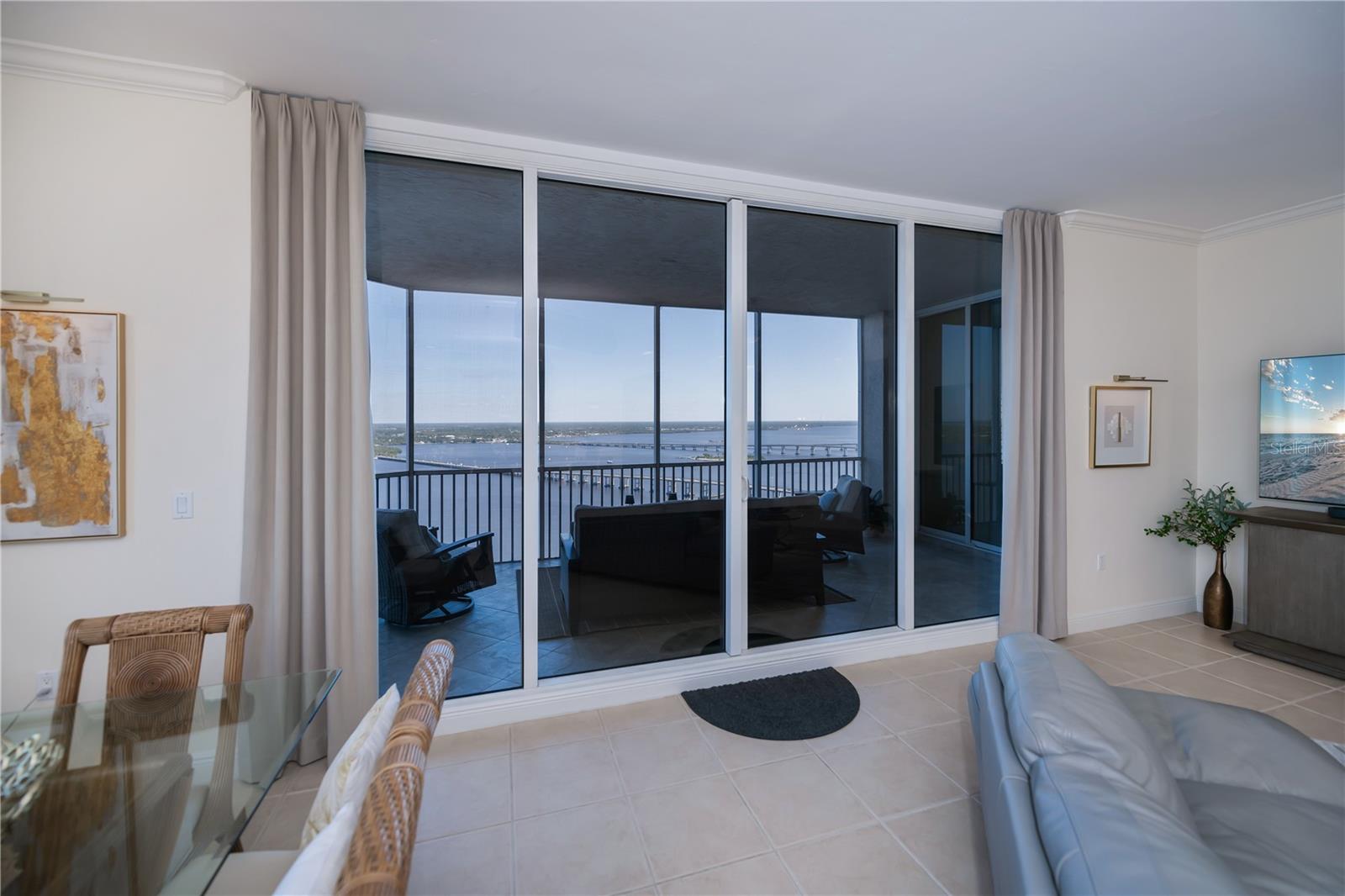 Image 13 of 74 For 2104 1st Street 3103