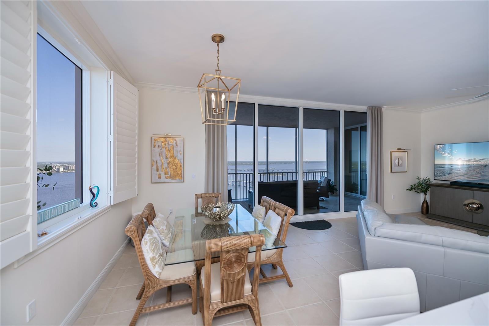 Image 18 of 74 For 2104 1st Street 3103