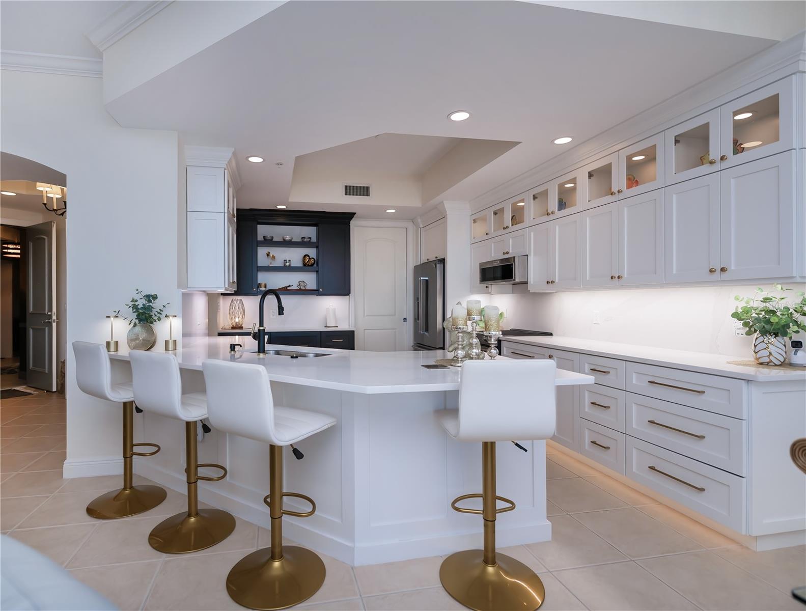 Image 21 of 74 For 2104 1st Street 3103