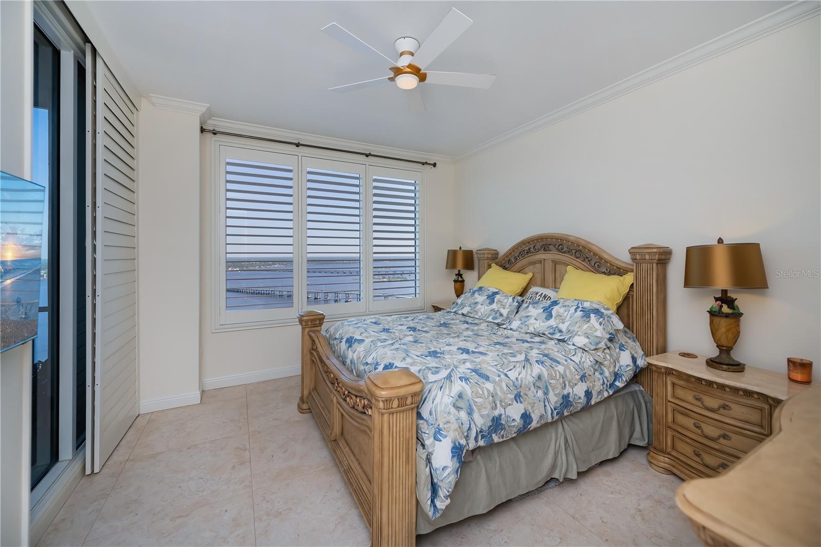 Image 29 of 74 For 2104 1st Street 3103