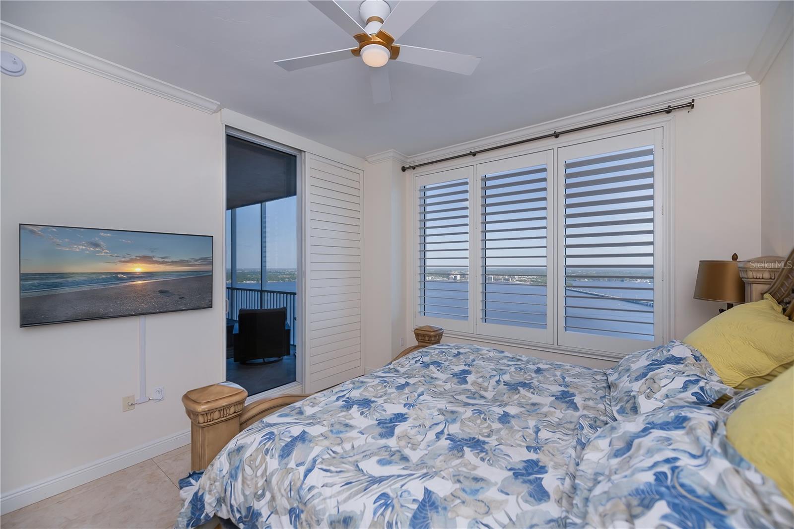 Image 32 of 74 For 2104 1st Street 3103