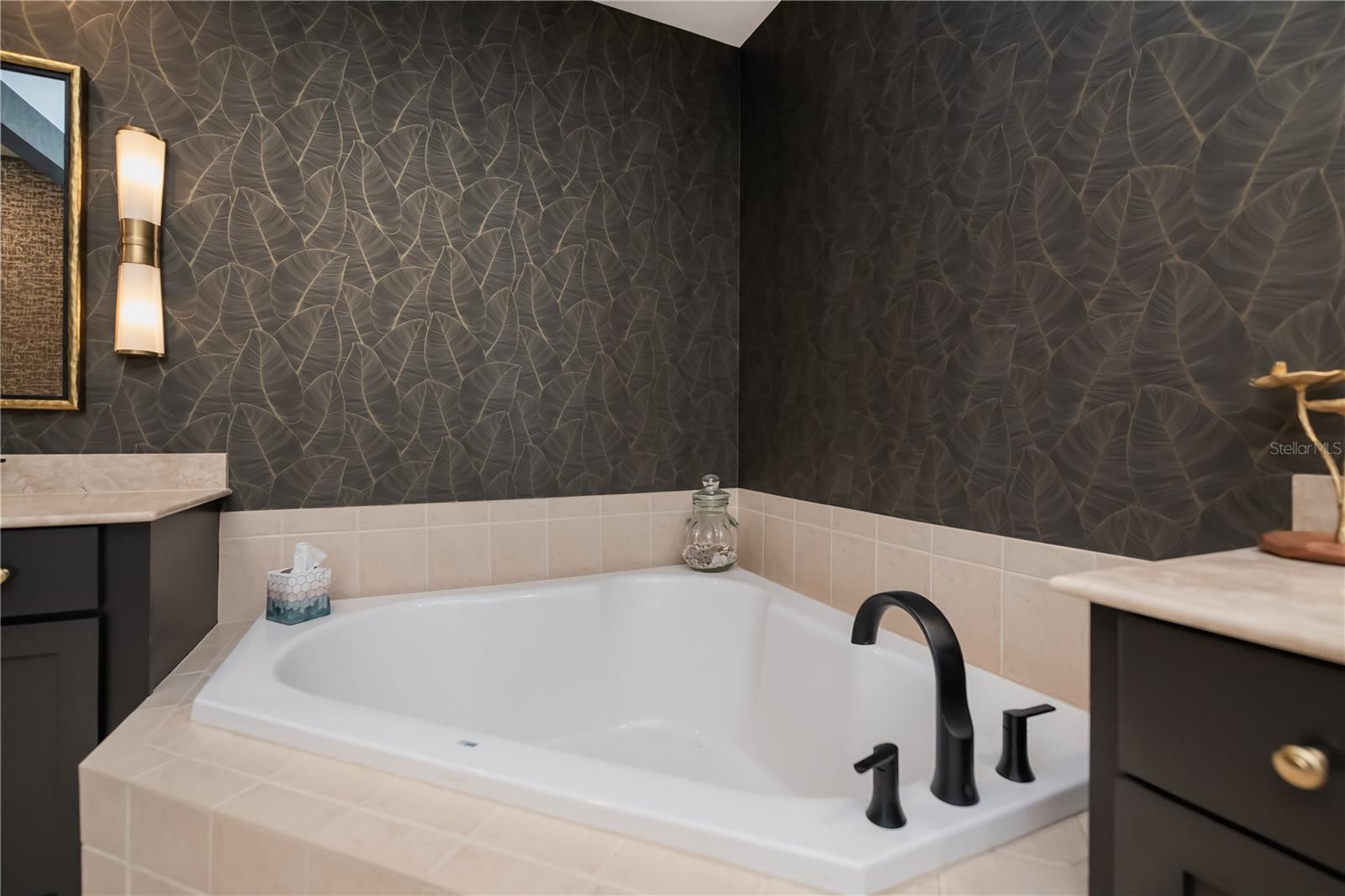 Image 35 of 74 For 2104 1st Street 3103