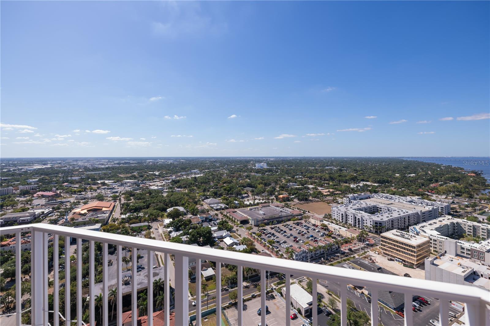 Image 42 of 74 For 2104 1st Street 3103