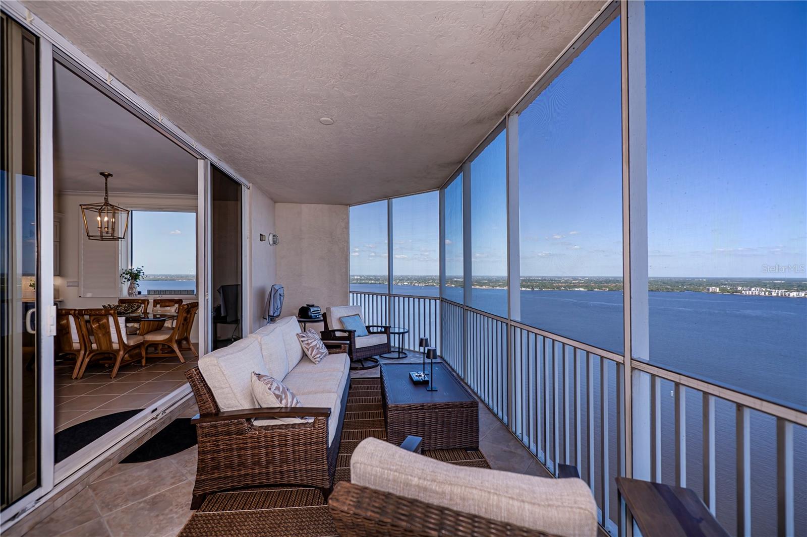 Image 51 of 74 For 2104 1st Street 3103