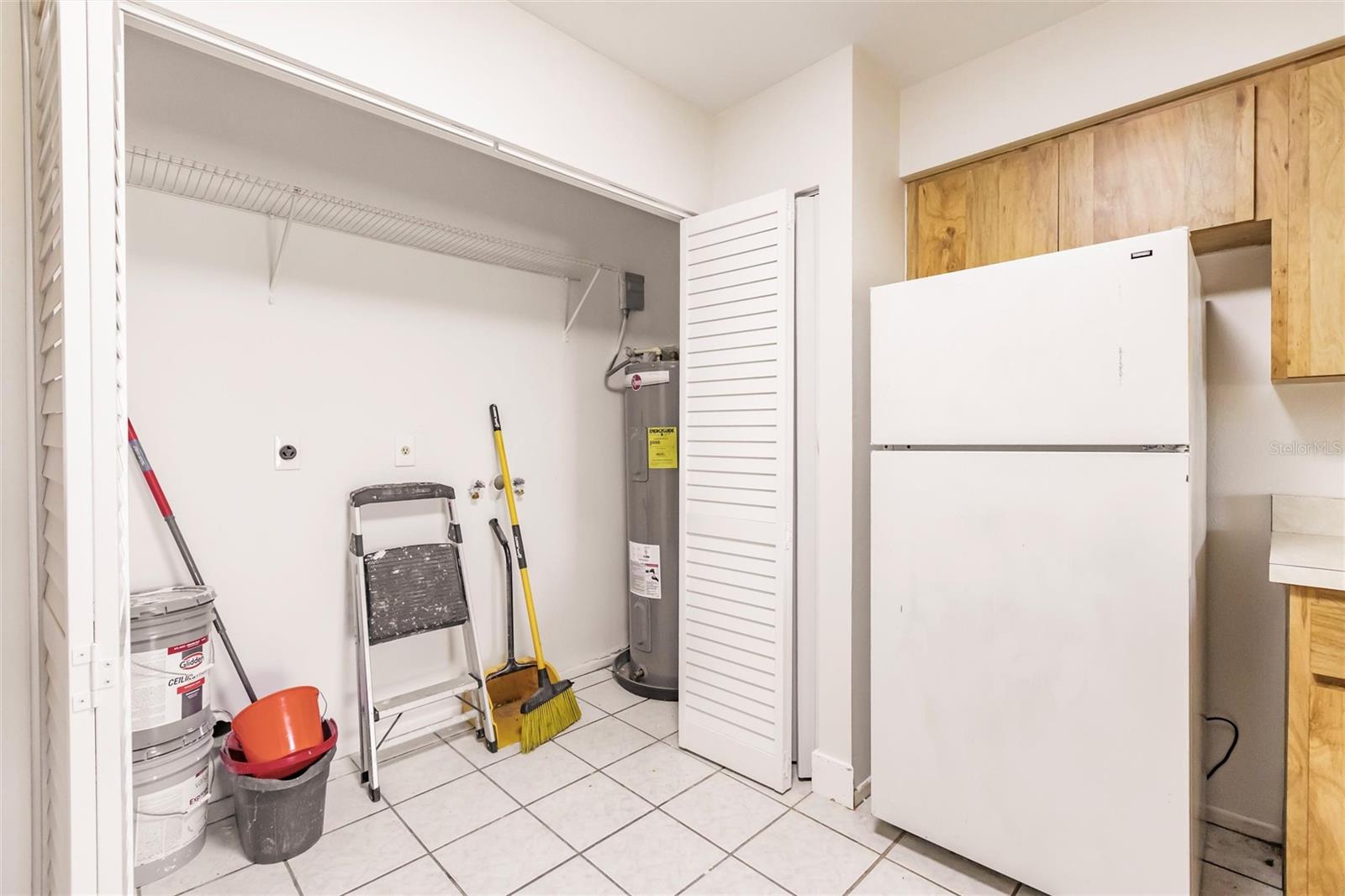 Image 12 of 62 For 1665 Florence Avenue B