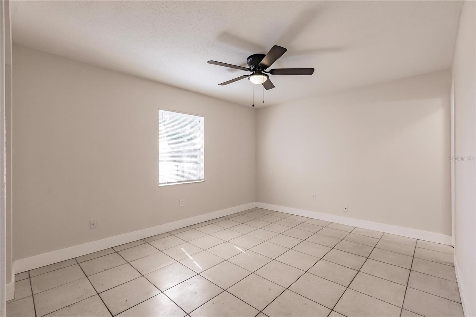 Image 13 of 62 For 1665 Florence Avenue B