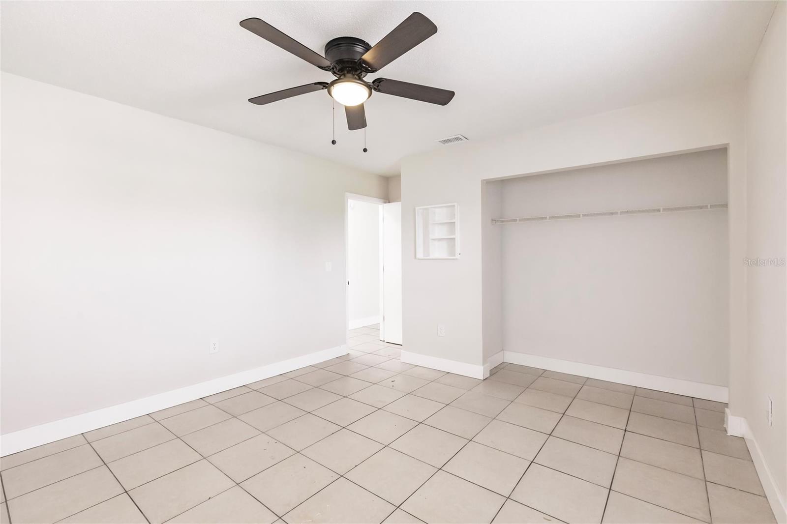 Image 18 of 62 For 1665 Florence Avenue B