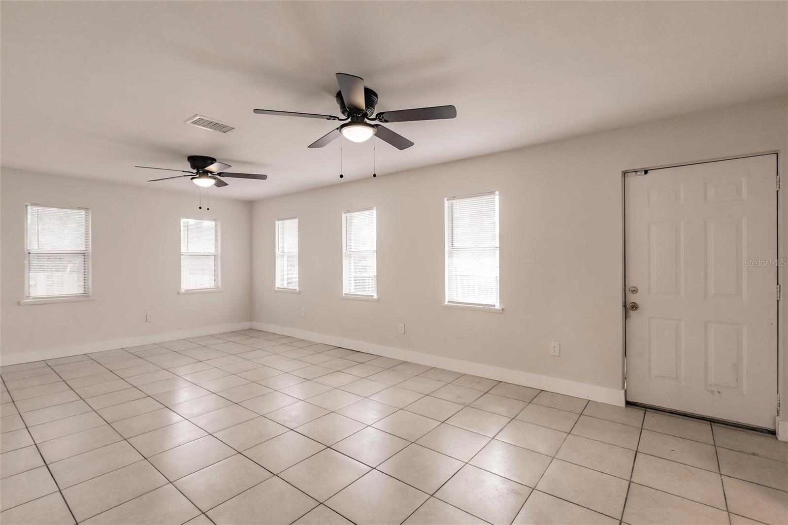 Image 20 of 62 For 1665 Florence Avenue B