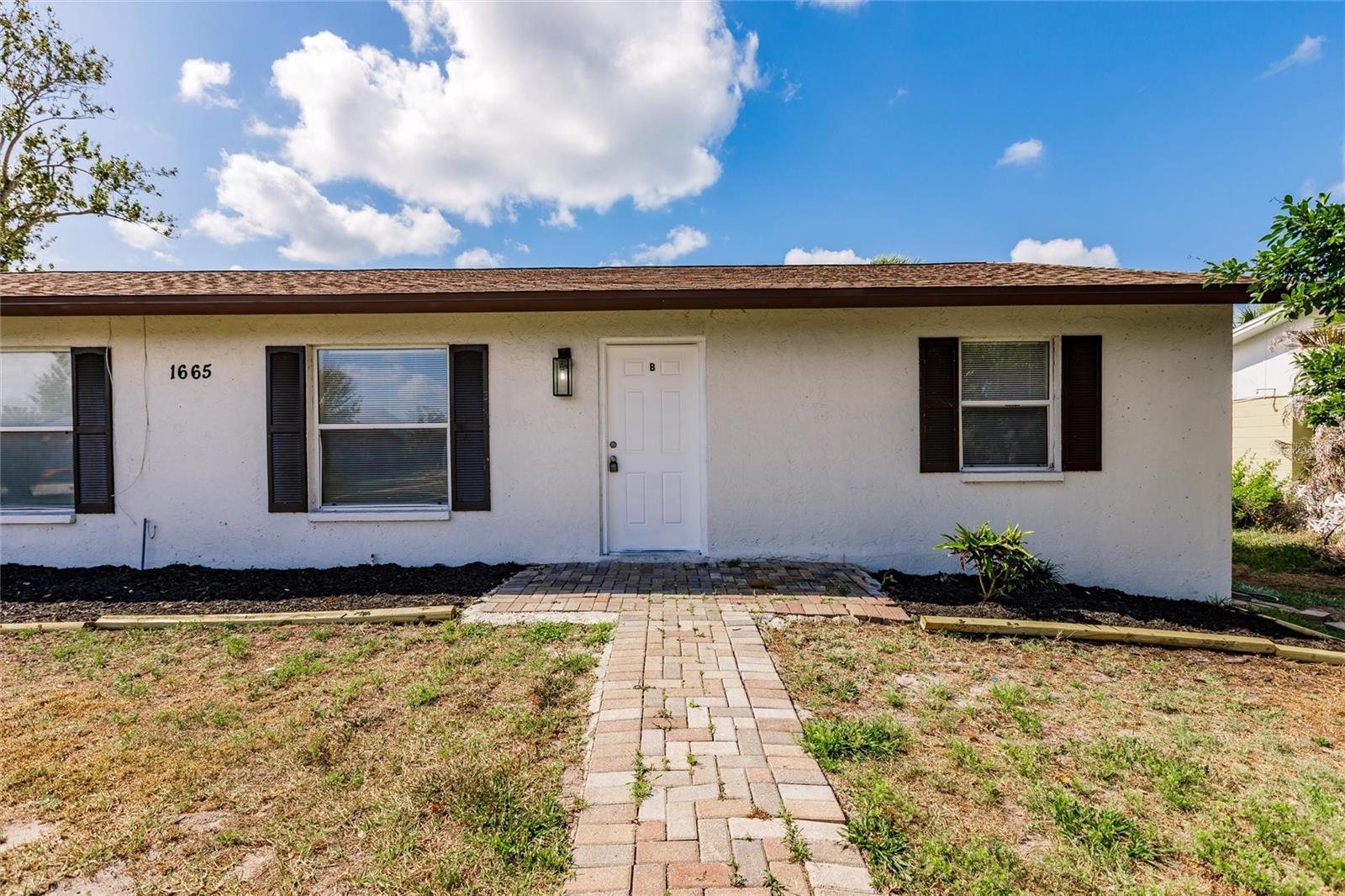 Image 33 of 62 For 1665 Florence Avenue B