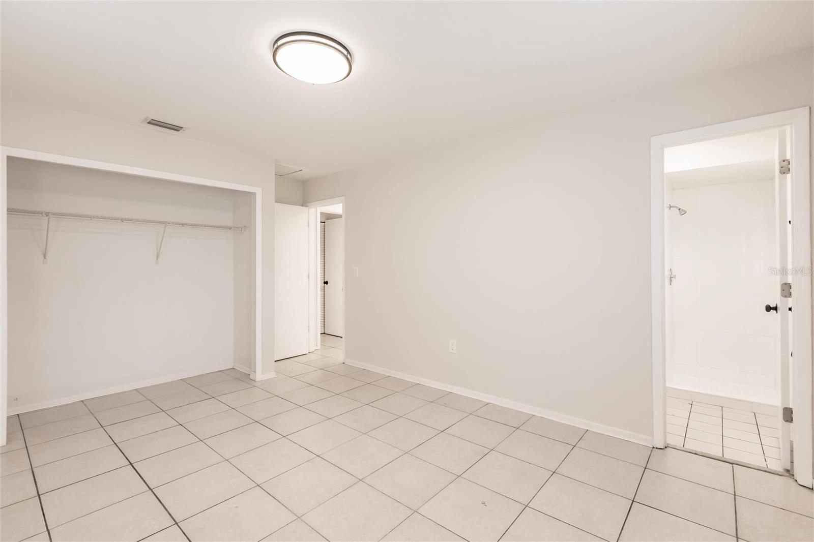 Image 43 of 62 For 1665 Florence Avenue B