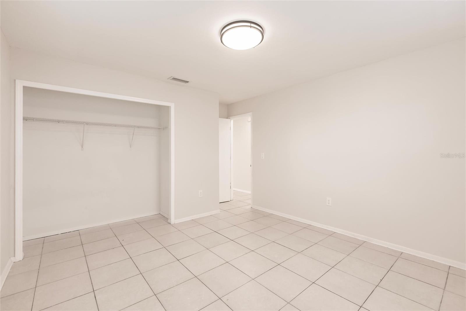 Image 46 of 62 For 1665 Florence Avenue B