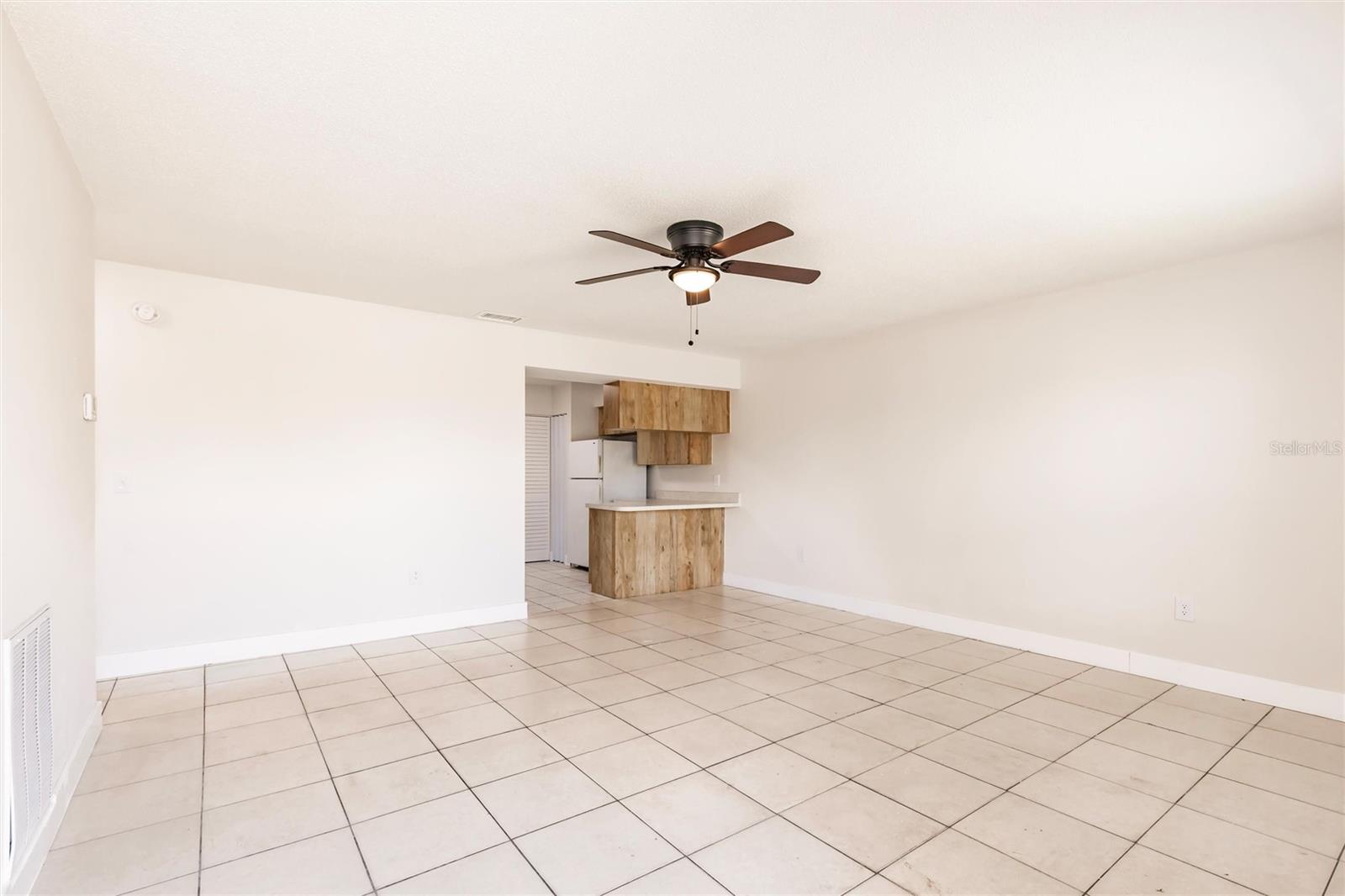 Image 5 of 62 For 1665 Florence Avenue B