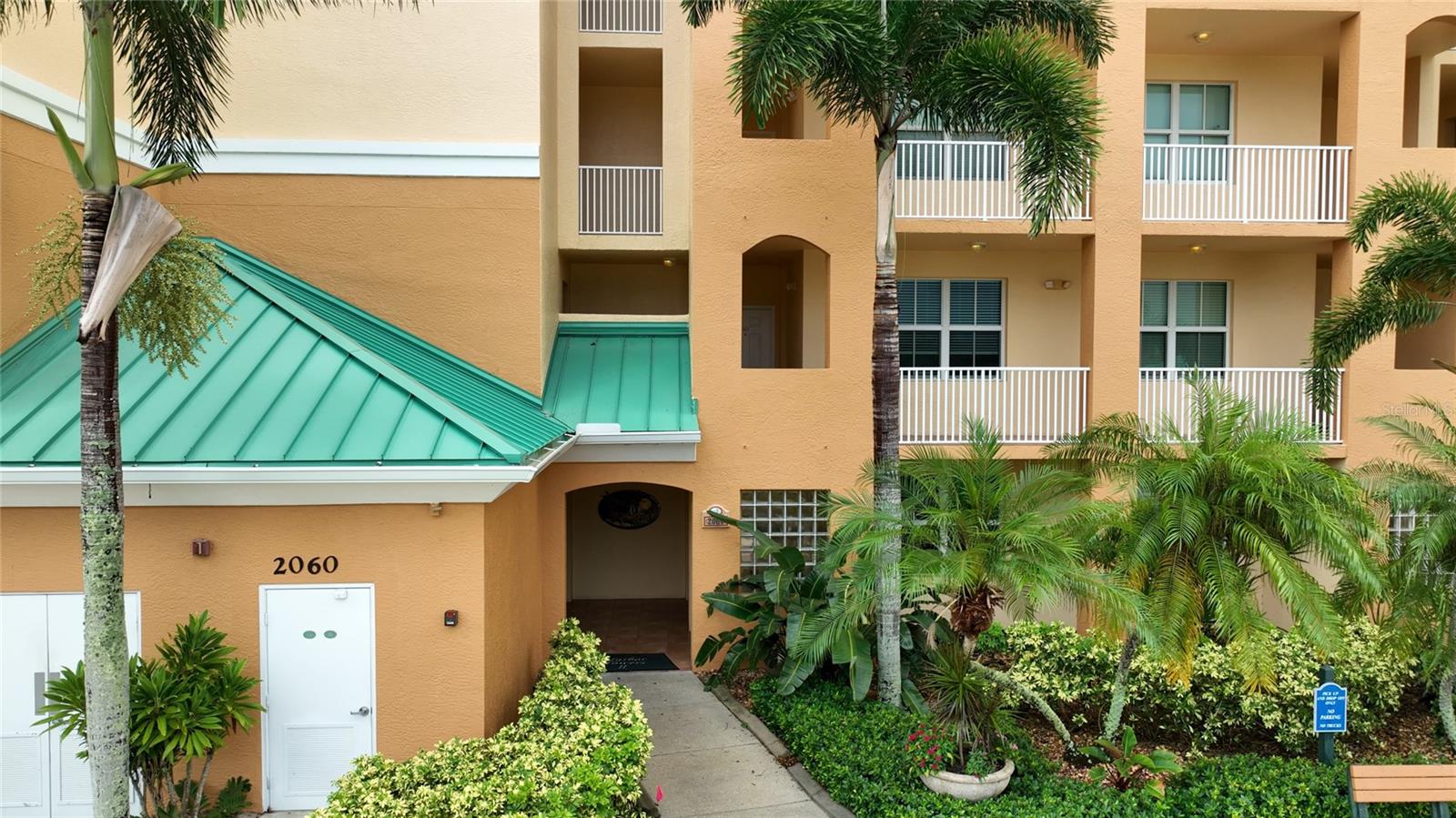 Image 3 of 37 For 2060 Matecumbe Key Road 2102