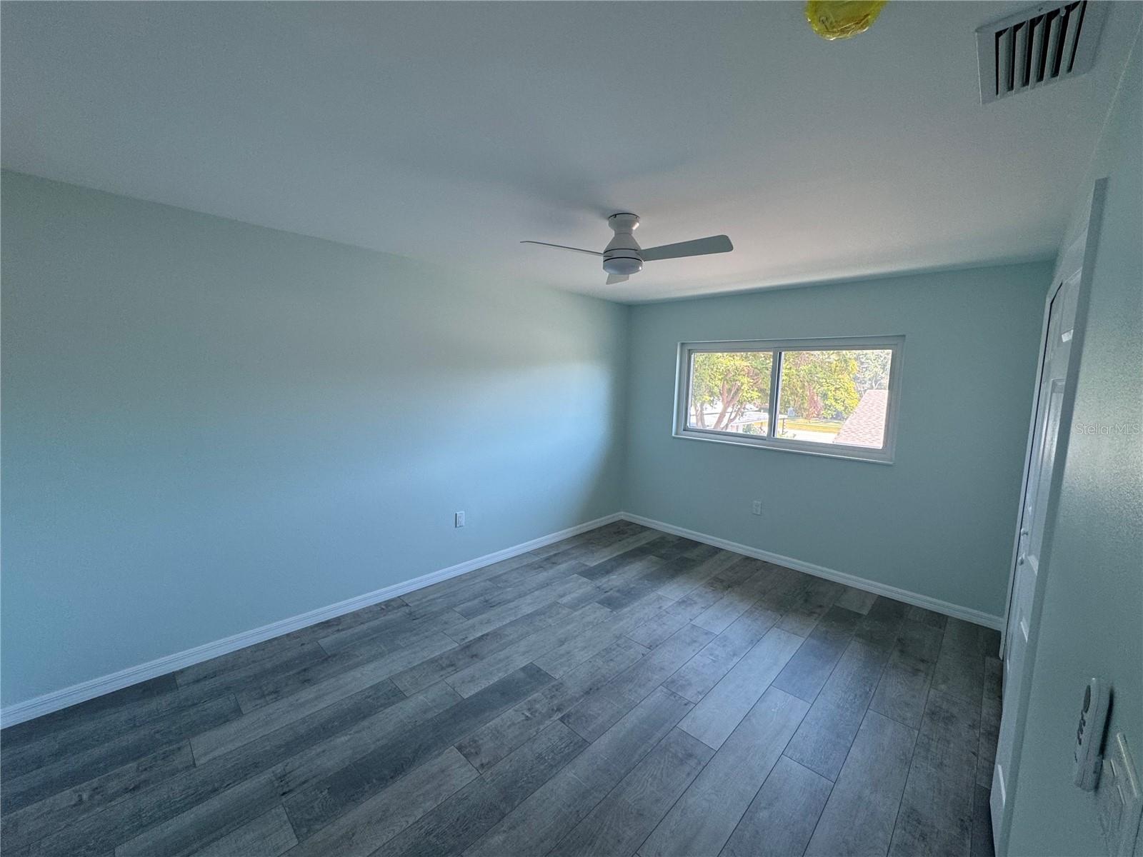 Image 8 of 20 For 1258 Barbara Drive 202