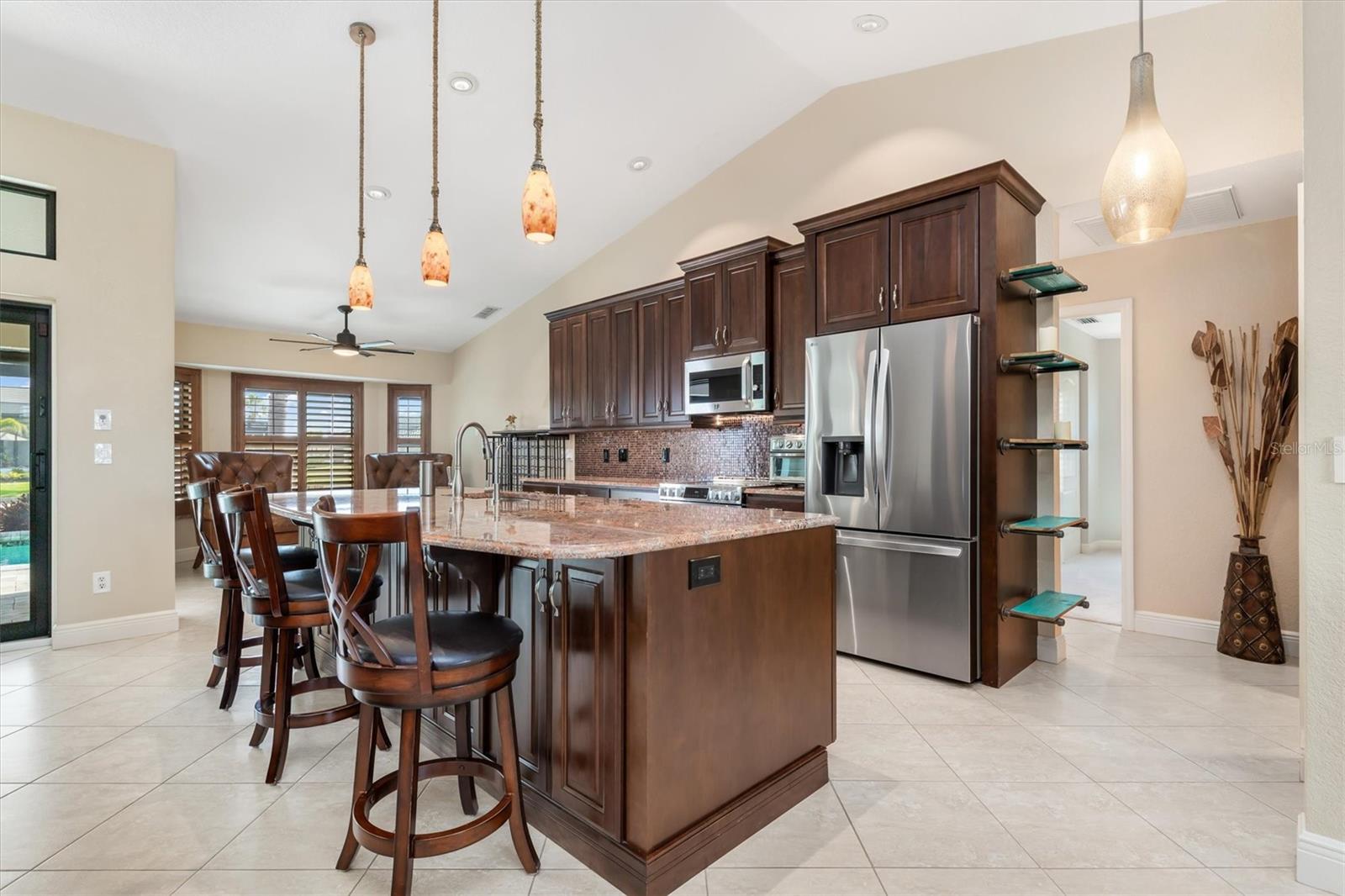 Image 12 of 51 For 340 Belaire Court