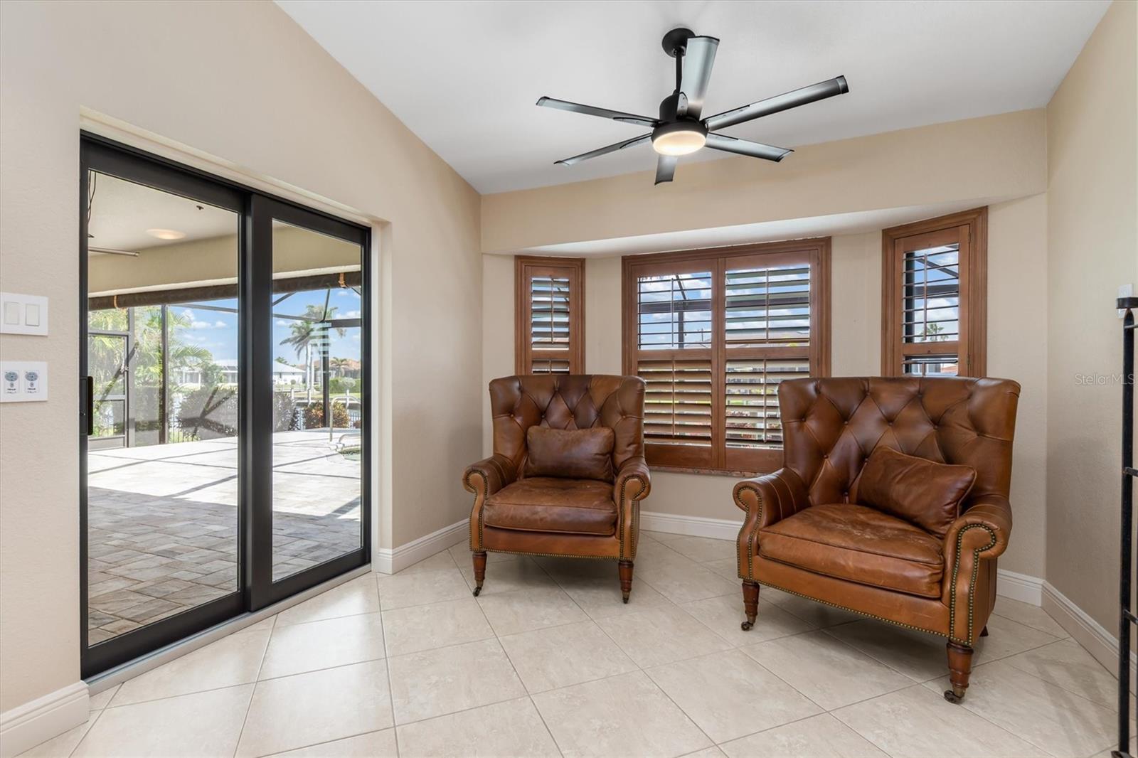 Image 17 of 51 For 340 Belaire Court