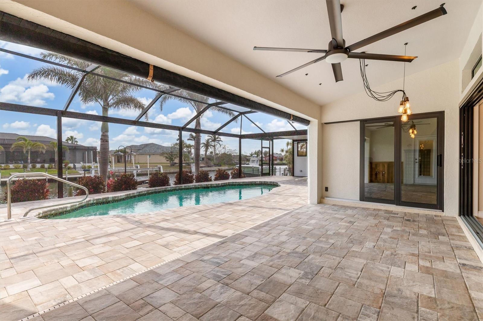 Image 36 of 51 For 340 Belaire Court