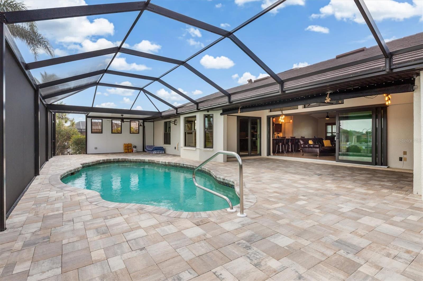Image 38 of 51 For 340 Belaire Court
