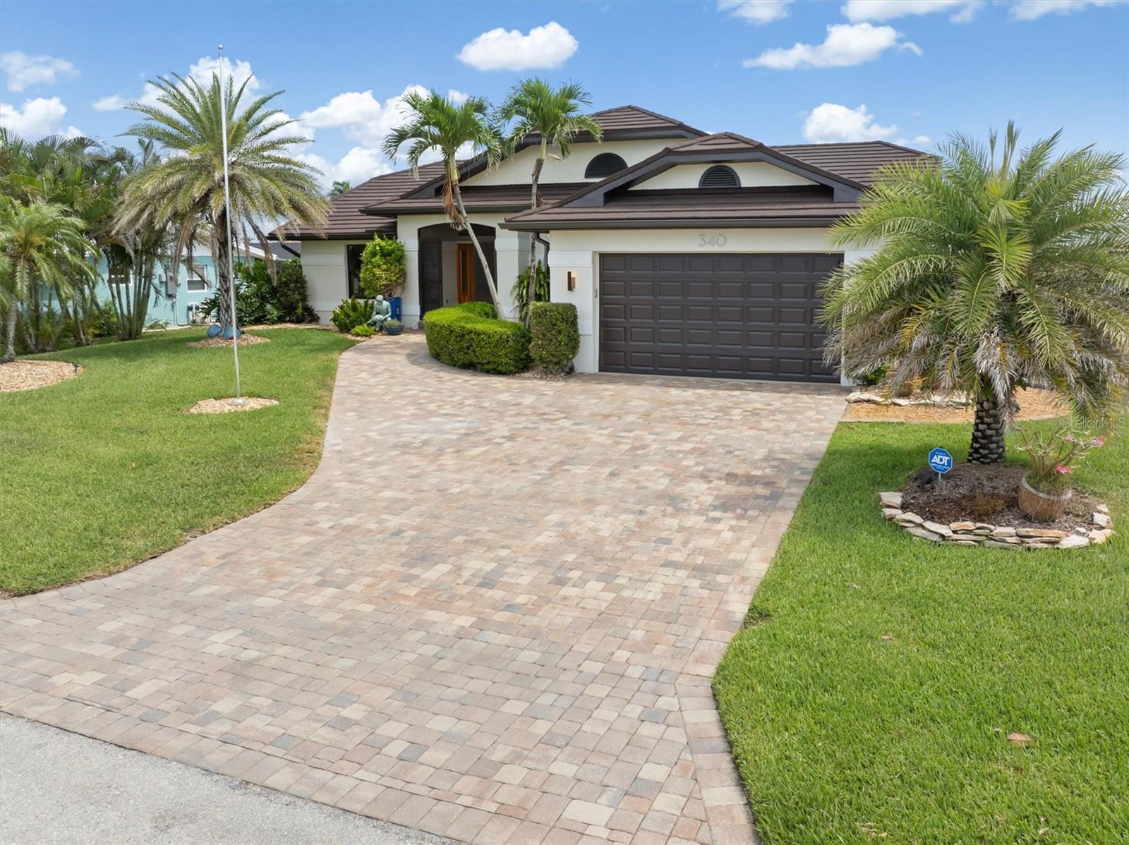 Image 50 of 51 For 340 Belaire Court