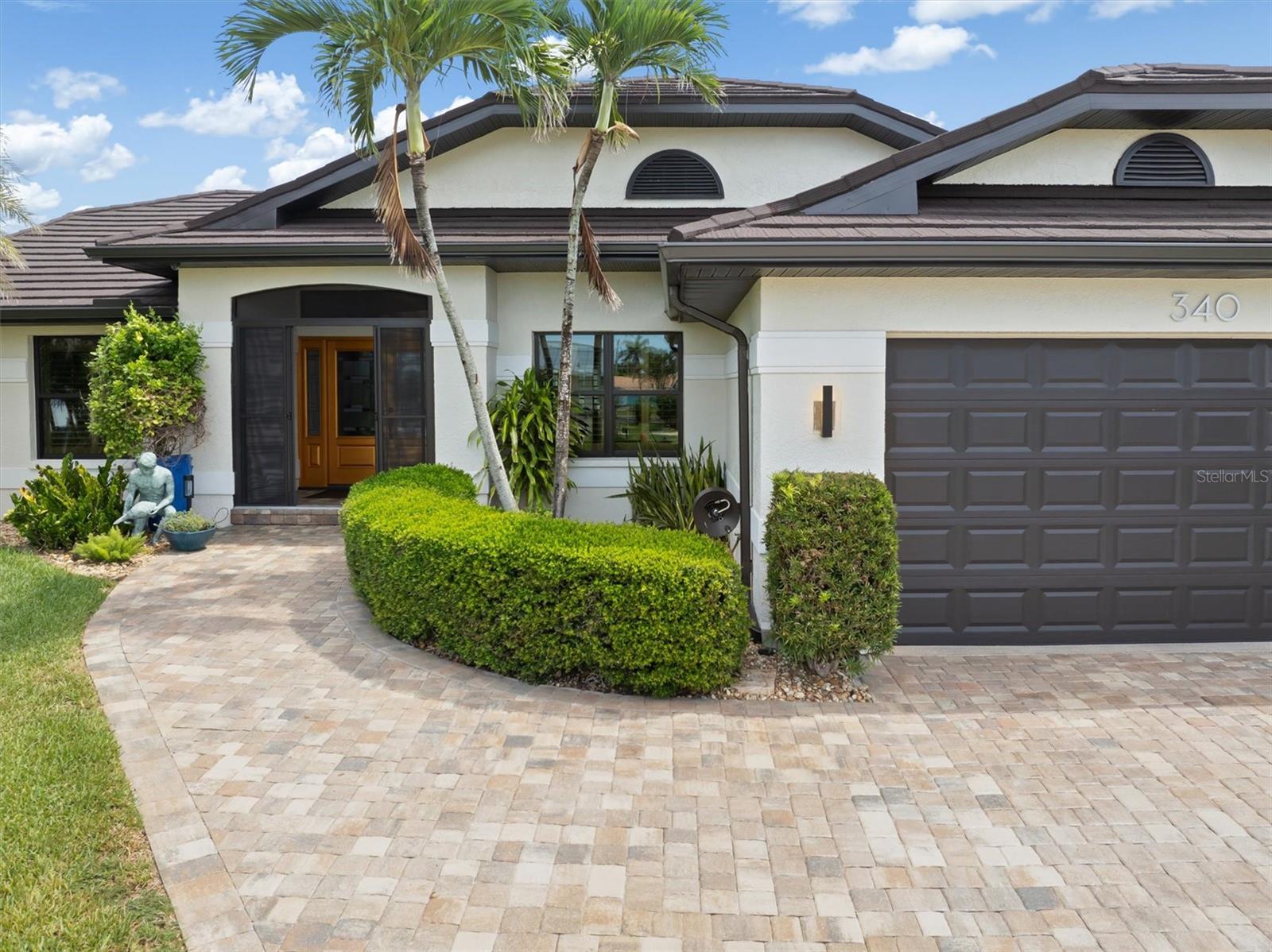 Image 6 of 51 For 340 Belaire Court