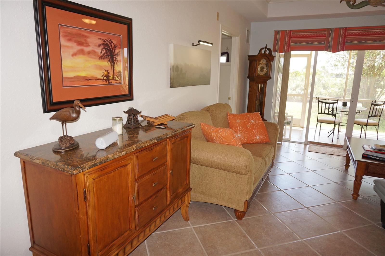 Image 13 of 53 For 1295 Saxony Circle 2101