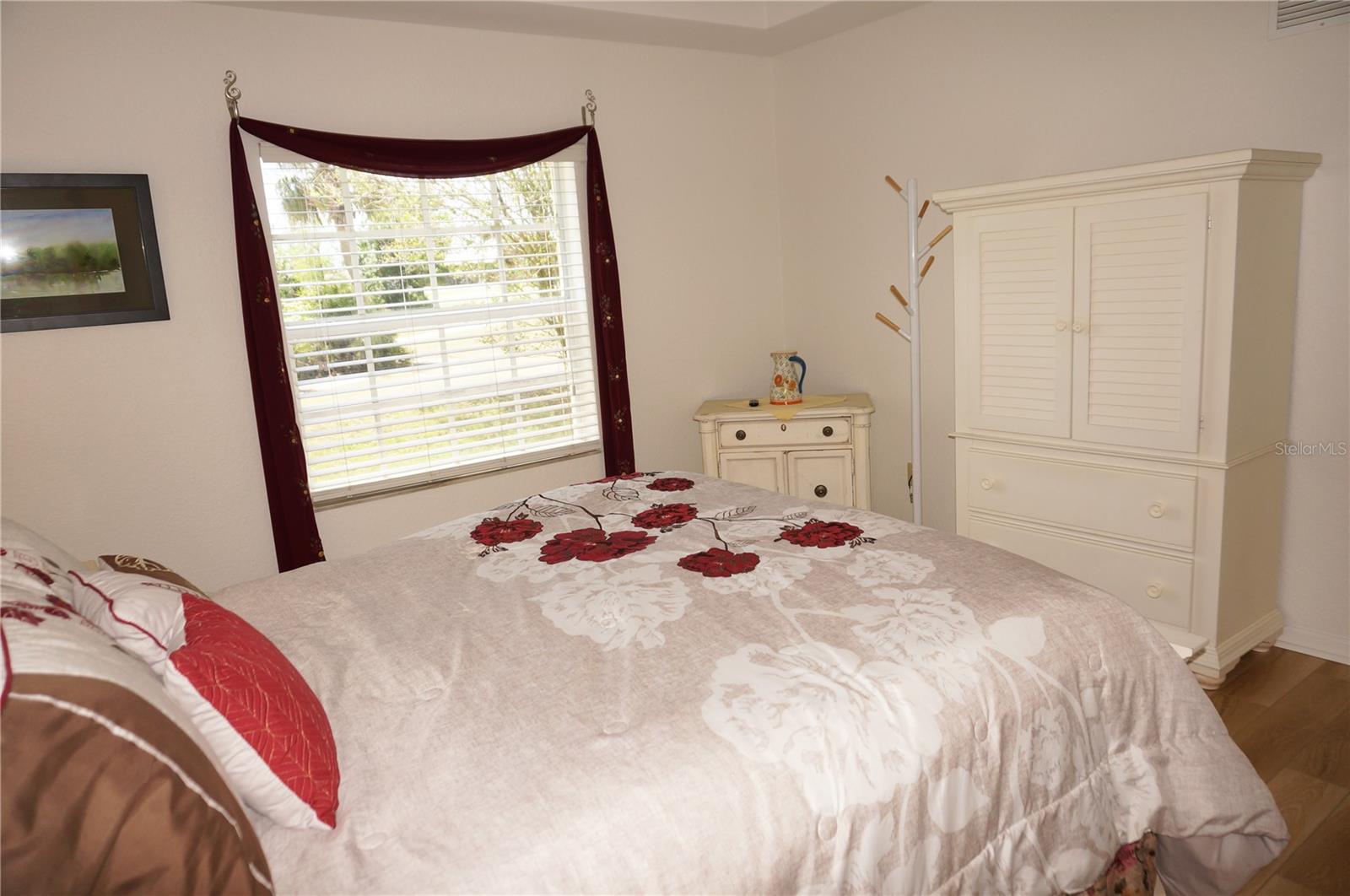 Image 35 of 53 For 1295 Saxony Circle 2101