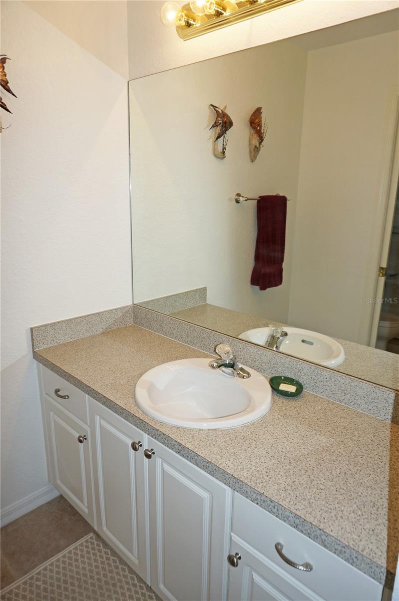 Image 37 of 53 For 1295 Saxony Circle 2101